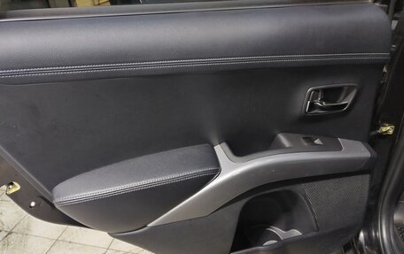 Mitsubishi Outlander III рестайлинг 3, 2010 год, 910 000 рублей, 16 фотография