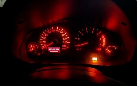 Mitsubishi Carisma I, 2000 год, 200 000 рублей, 10 фотография
