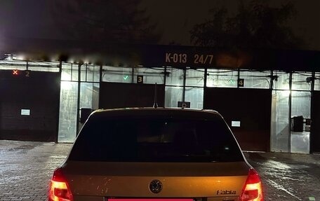 Skoda Fabia II, 2011 год, 750 000 рублей, 5 фотография