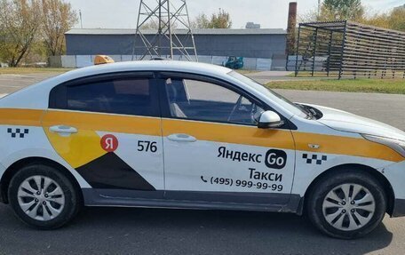 KIA Rio IV, 2019 год, 930 000 рублей, 4 фотография