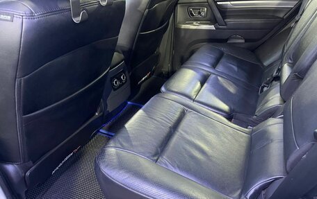 Mitsubishi Pajero IV, 2012 год, 2 500 000 рублей, 18 фотография