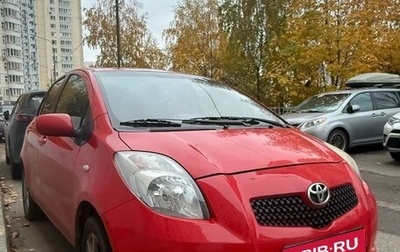 Toyota Yaris III рестайлинг, 2008 год, 620 000 рублей, 1 фотография