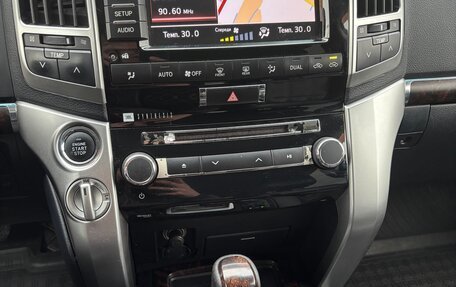 Toyota Land Cruiser 200, 2013 год, 3 190 000 рублей, 12 фотография