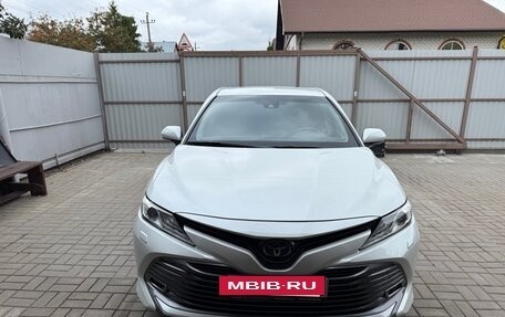 Toyota Camry, 2019 год, 3 200 000 рублей, 6 фотография