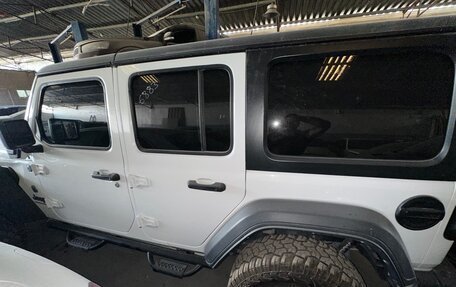 Jeep Wrangler, 2022 год, 3 850 000 рублей, 13 фотография