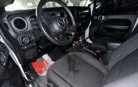 Jeep Wrangler, 2022 год, 3 850 000 рублей, 17 фотография