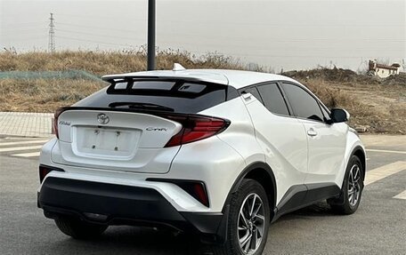 Toyota C-HR I рестайлинг, 2021 год, 1 750 008 рублей, 6 фотография