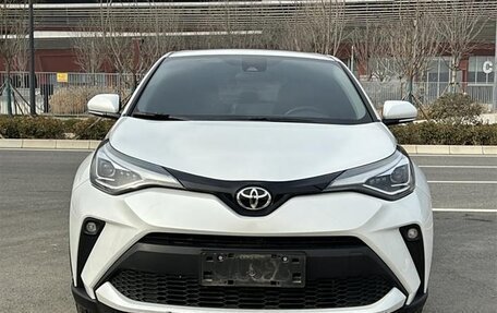Toyota C-HR I рестайлинг, 2021 год, 1 750 008 рублей, 2 фотография