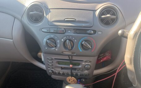 Toyota Platz, 2004 год, 500 000 рублей, 6 фотография