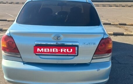 Toyota Platz, 2004 год, 500 000 рублей, 4 фотография