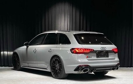 Audi RS 4, 2022 год, 6 090 040 рублей, 5 фотография