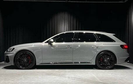 Audi RS 4, 2022 год, 6 090 040 рублей, 4 фотография