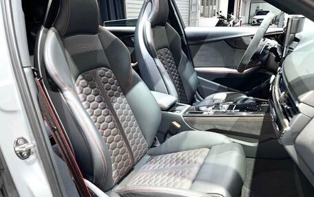 Audi RS 4, 2022 год, 6 090 040 рублей, 10 фотография