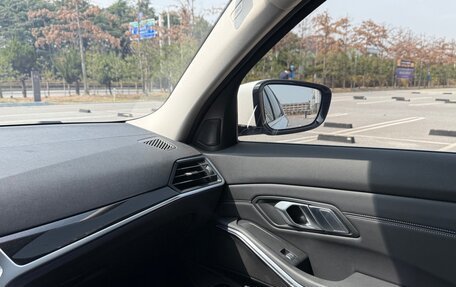 BMW 3 серия, 2022 год, 2 628 000 рублей, 12 фотография