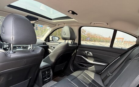 BMW 3 серия, 2022 год, 2 628 000 рублей, 13 фотография