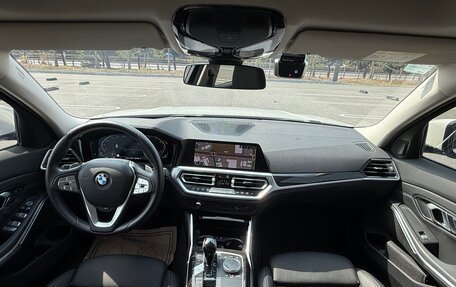 BMW 3 серия, 2022 год, 2 628 000 рублей, 9 фотография