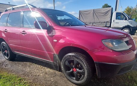 Mitsubishi Outlander III рестайлинг 3, 2004 год, 560 000 рублей, 2 фотография