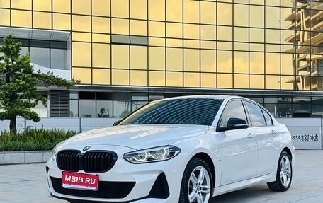 BMW 1 серия, 2021 год, 1 800 000 рублей, 1 фотография