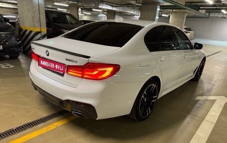 BMW 5 серия, 2019 год, 4 050 000 рублей, 7 фотография