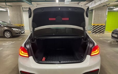 BMW 5 серия, 2019 год, 4 050 000 рублей, 17 фотография