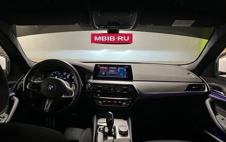 BMW 5 серия, 2019 год, 4 050 000 рублей, 23 фотография