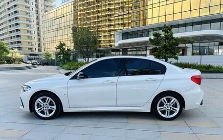 BMW 1 серия, 2021 год, 1 800 000 рублей, 7 фотография