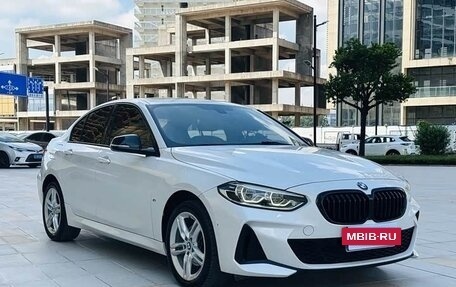 BMW 1 серия, 2021 год, 1 800 000 рублей, 3 фотография