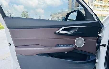 BMW 1 серия, 2021 год, 1 800 000 рублей, 16 фотография