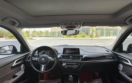 BMW 1 серия, 2021 год, 1 800 000 рублей, 13 фотография