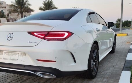 Mercedes-Benz CLS, 2022 год, 4 900 000 рублей, 3 фотография