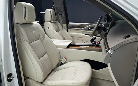 Cadillac Escalade V, 2022 год, 13 126 000 рублей, 7 фотография