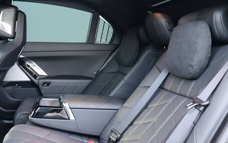 BMW 7 серия, 2023 год, 13 590 000 рублей, 9 фотография