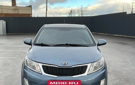 KIA Rio III рестайлинг, 2012 год, 840 000 рублей, 2 фотография