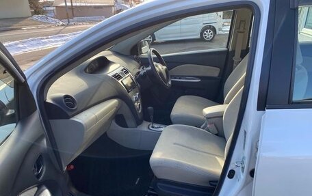 Toyota Belta, 2012 год, 700 001 рублей, 4 фотография