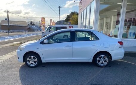 Toyota Belta, 2012 год, 700 001 рублей, 10 фотография