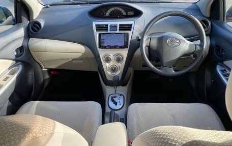 Toyota Belta, 2012 год, 700 001 рублей, 15 фотография