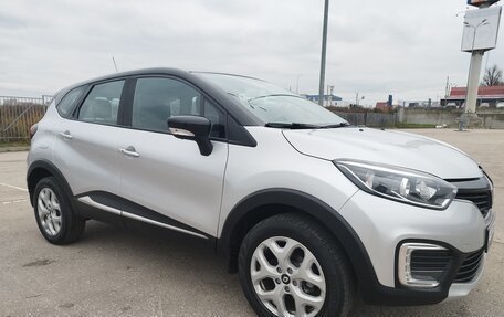 Renault Kaptur I рестайлинг, 2017 год, 1 420 000 рублей, 8 фотография