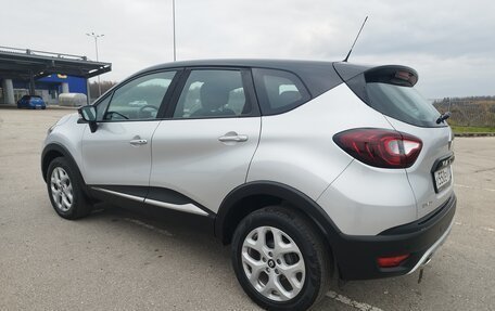 Renault Kaptur I рестайлинг, 2017 год, 1 420 000 рублей, 14 фотография