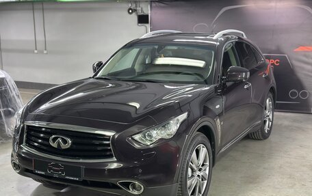 Infiniti QX70, 2014 год, 2 350 000 рублей, 6 фотография