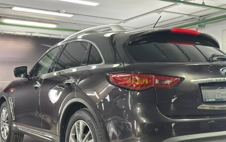 Infiniti QX70, 2014 год, 2 350 000 рублей, 8 фотография