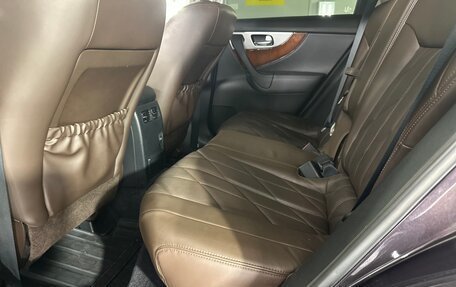 Infiniti QX70, 2014 год, 2 350 000 рублей, 29 фотография