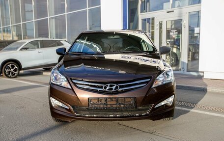 Hyundai Solaris II рестайлинг, 2016 год, 820 000 рублей, 2 фотография