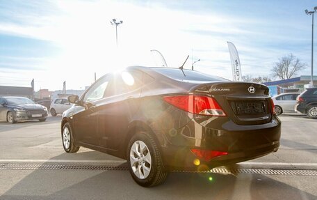 Hyundai Solaris II рестайлинг, 2016 год, 820 000 рублей, 7 фотография
