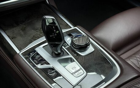 BMW 7 серия, 2019 год, 7 990 000 рублей, 18 фотография