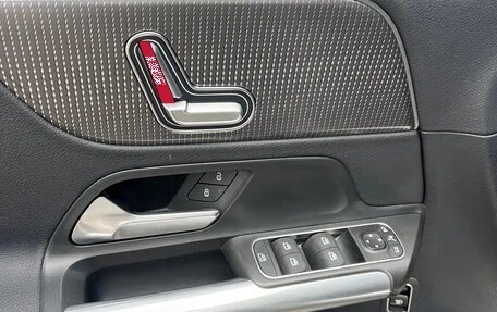 Mercedes-Benz GLA, 2020 год, 1 974 000 рублей, 15 фотография