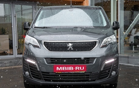 Peugeot Traveller I, 2018 год, 2 298 000 рублей, 4 фотография