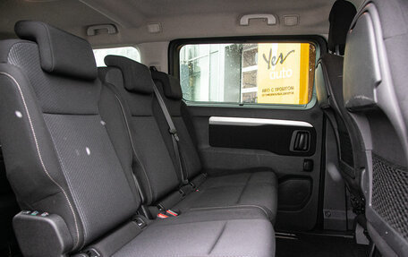 Peugeot Traveller I, 2018 год, 2 298 000 рублей, 16 фотография