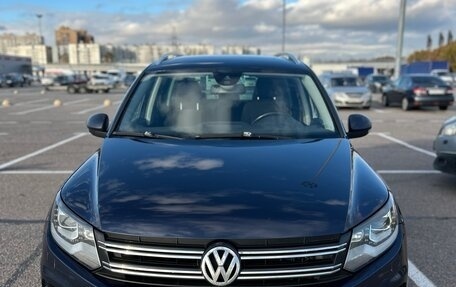 Volkswagen Tiguan I, 2013 год, 895 000 рублей, 1 фотография