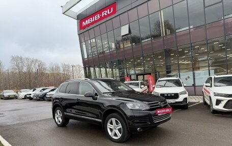 Volkswagen Touareg III, 2011 год, 2 000 000 рублей, 1 фотография