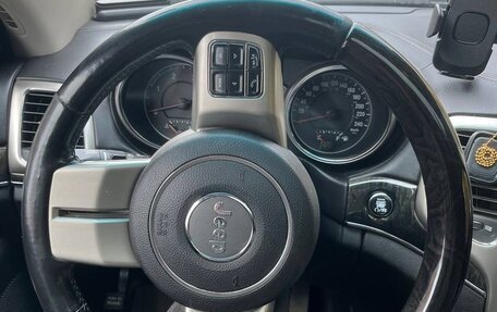 Jeep Grand Cherokee, 2011 год, 1 000 000 рублей, 5 фотография